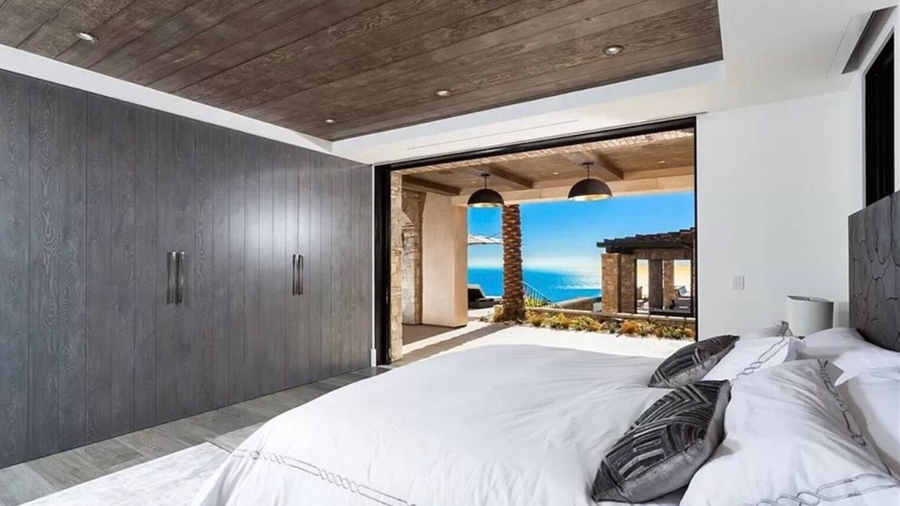 Photo of Bedroom in Newport Coast