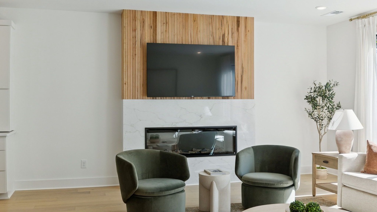 Photo of Livingroom in Hurwood Heights