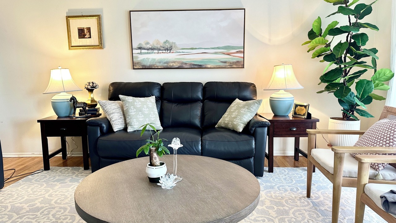 Photo of Livingroom in Sterling Heights