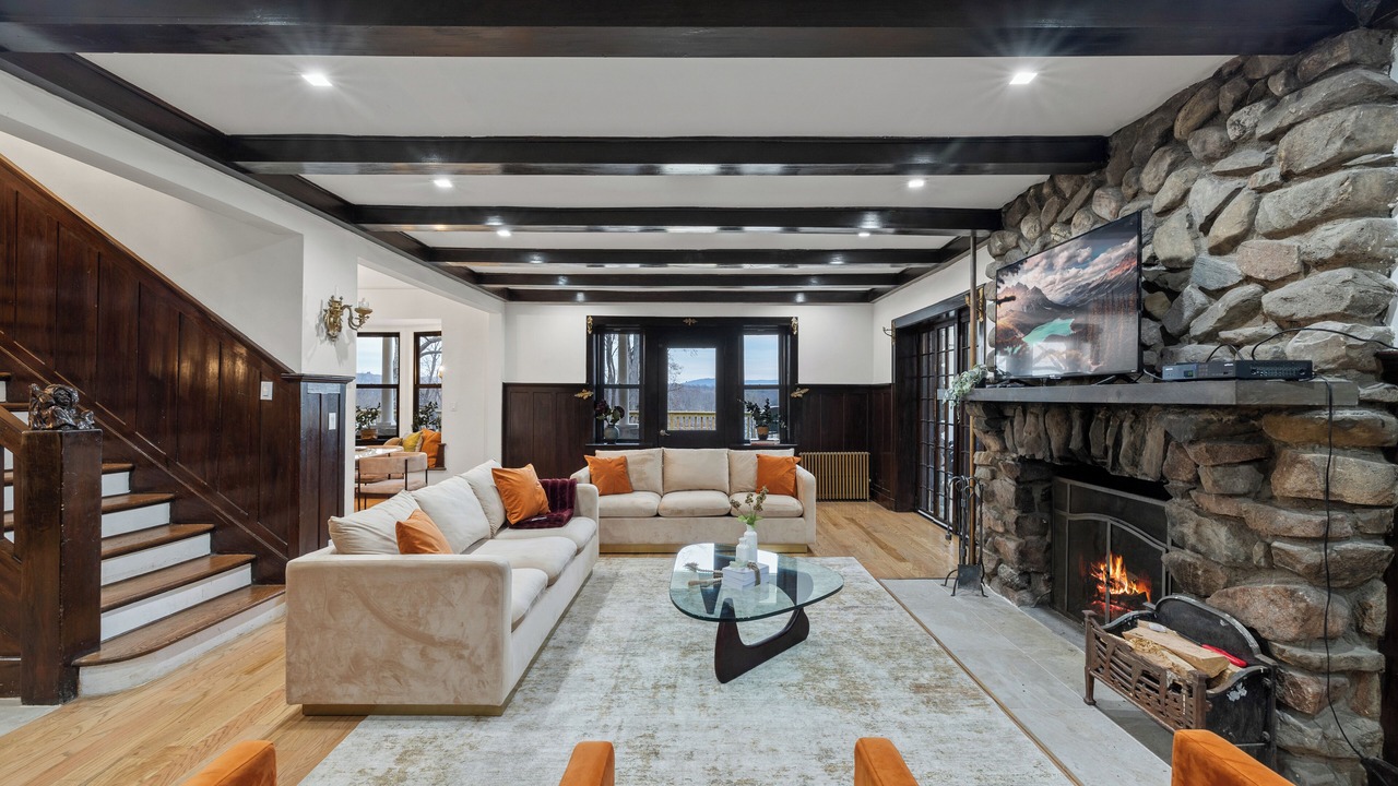 Photo of Livingroom in Walton Park