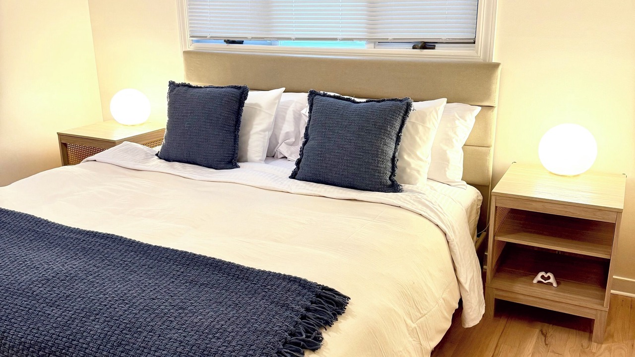 Photo of Bedroom in Villa Park