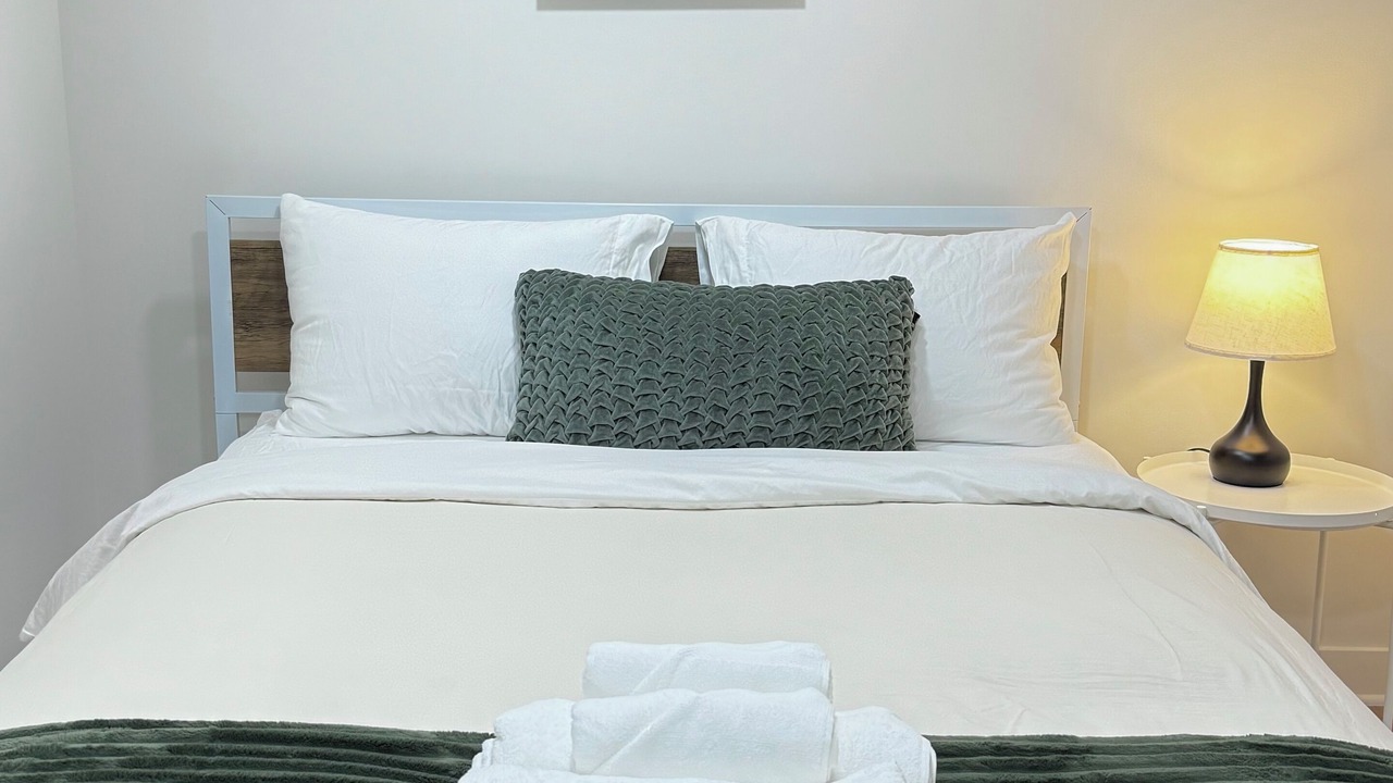Photo of Bedroom in Villa Park