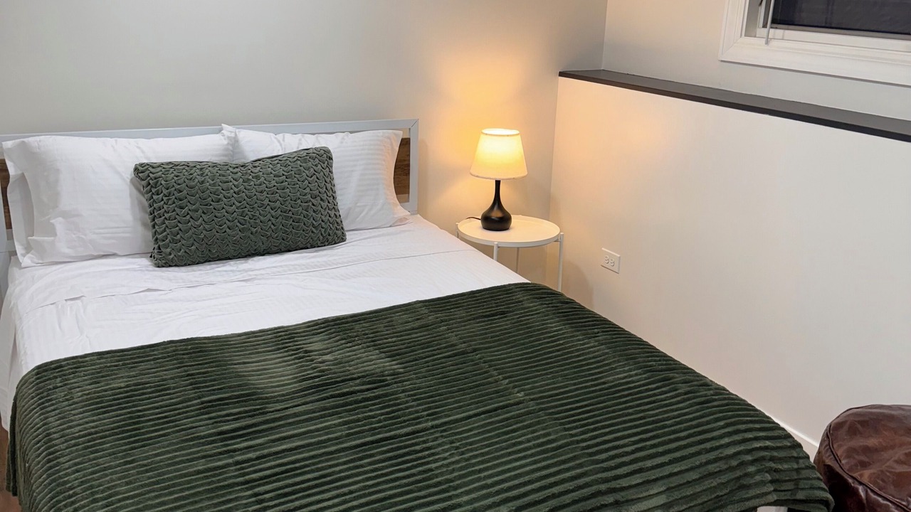 Photo of Bedroom in Villa Park