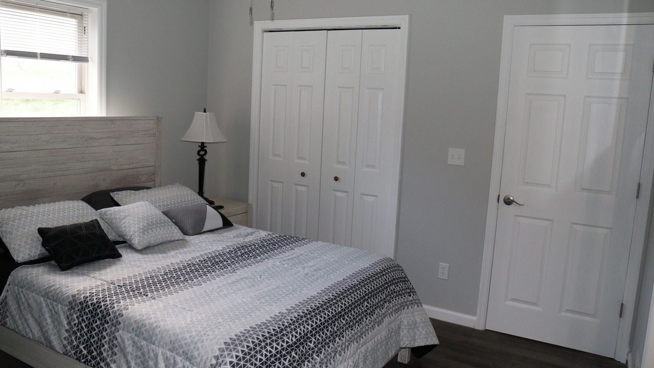 Photo of Bedroom in Warrensburg