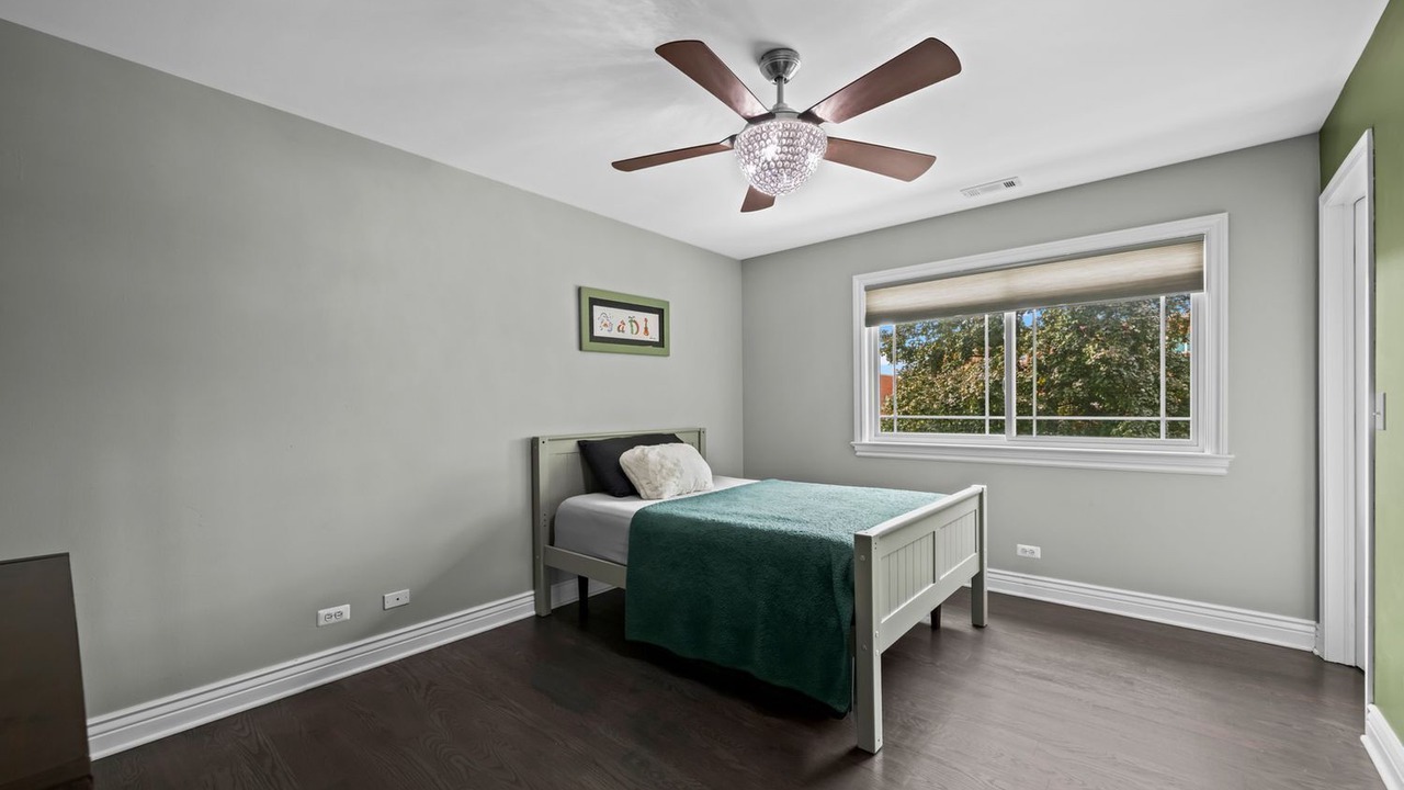 Photo of Bedroom in Arlington Heights