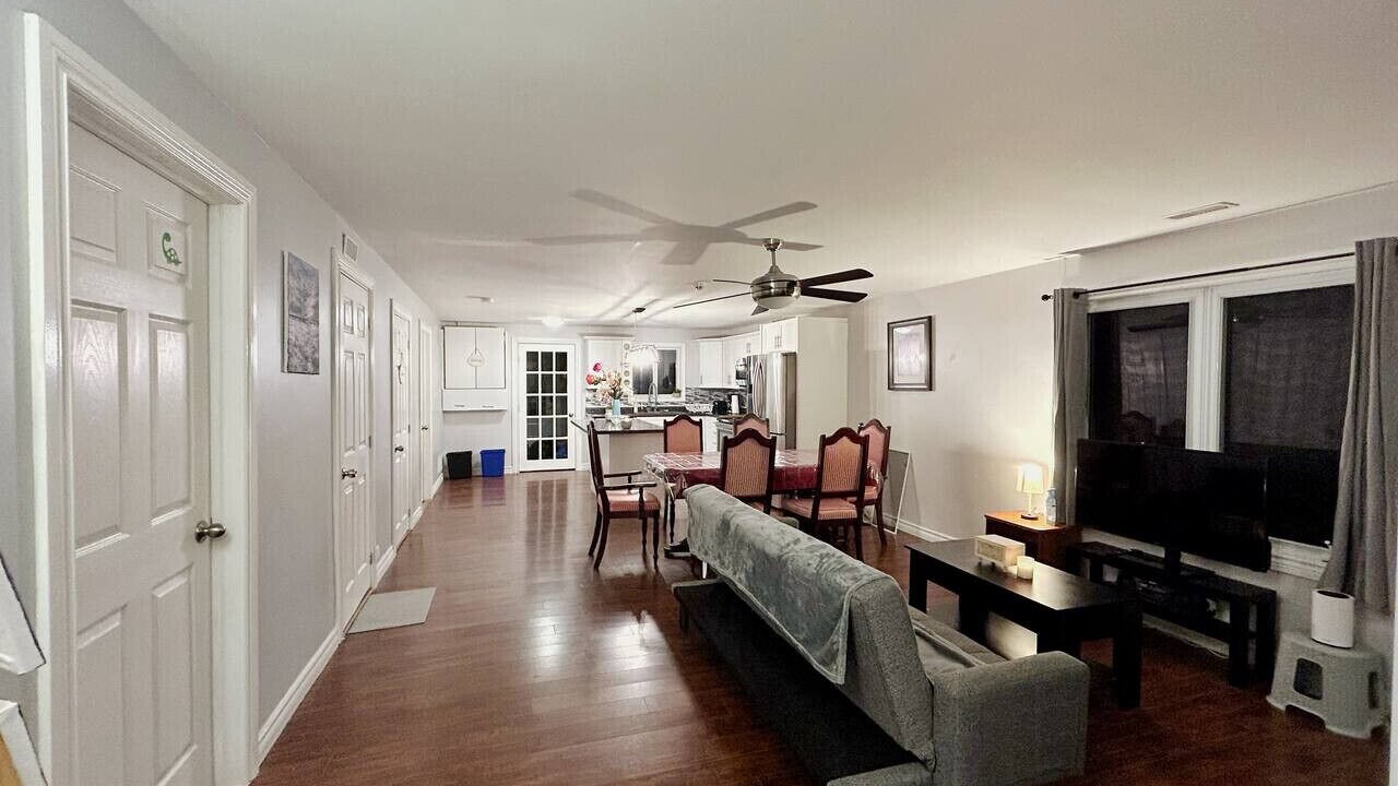 Photo of Livingroom in Omemee