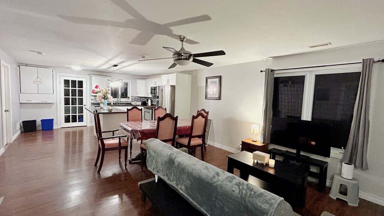 Photo of Livingroom in Omemee