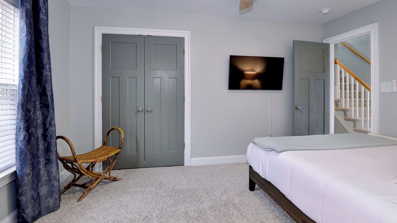 Photo of Bedroom in Buckroe Beach