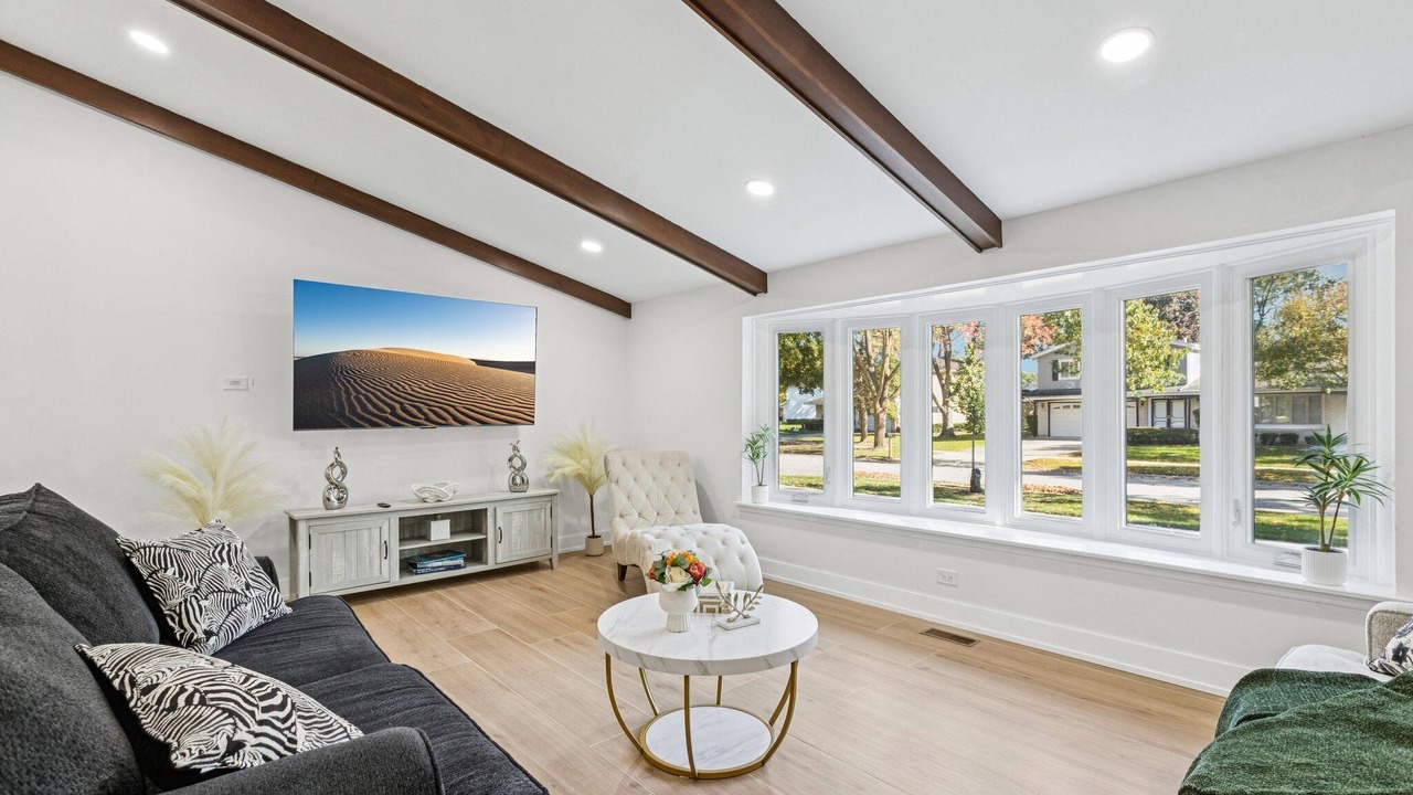 Photo of Livingroom in Forestview