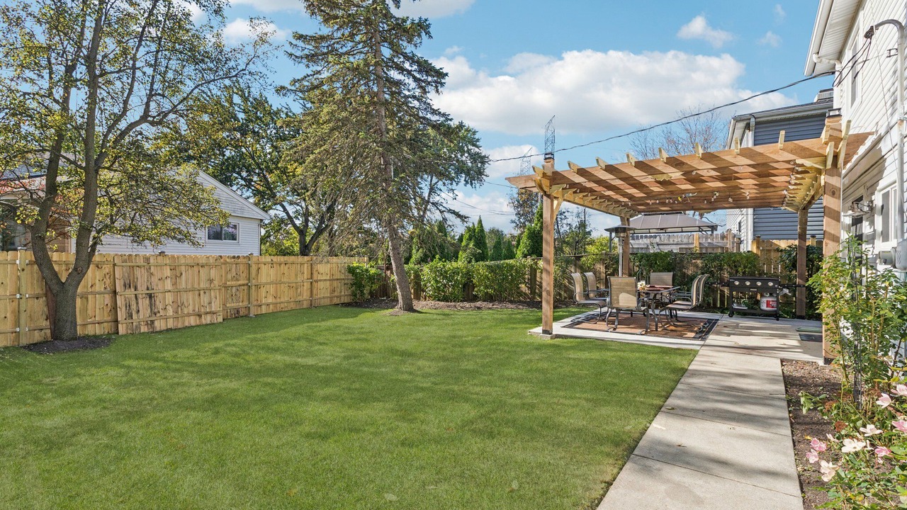 Photo of Outdoor in Forestview