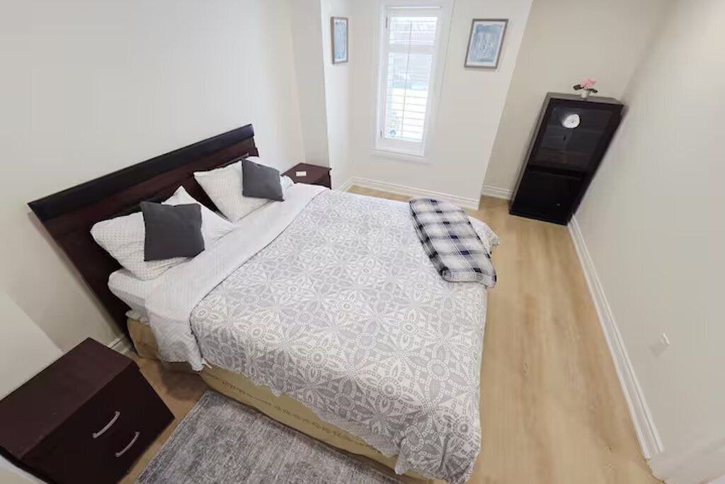 Photo of Bedroom in Oakville
