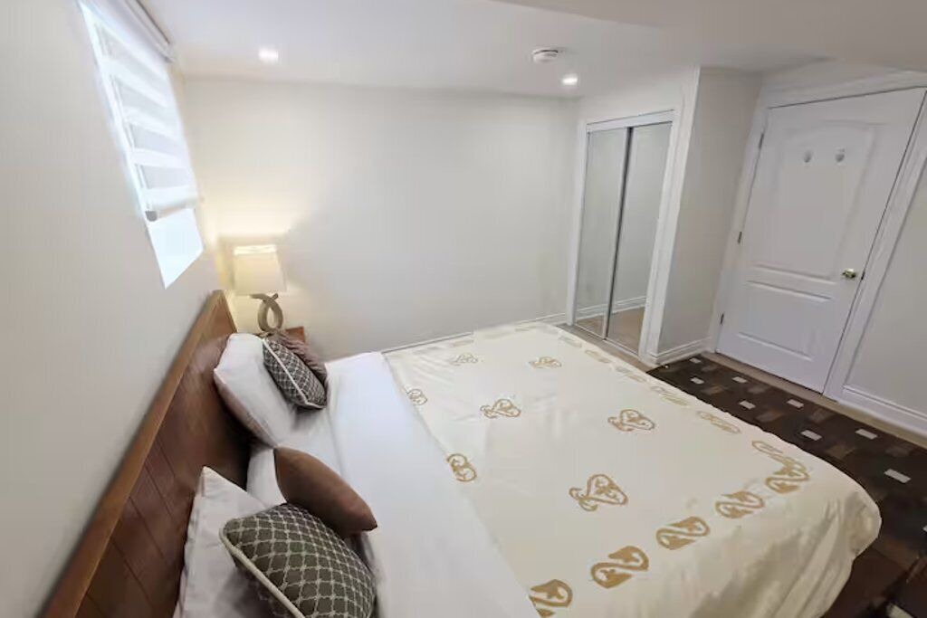 Photo of Bedroom in Oakville