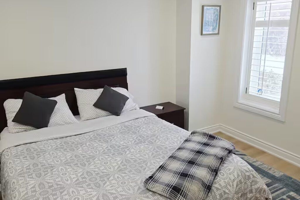 Photo of Bedroom in Oakville