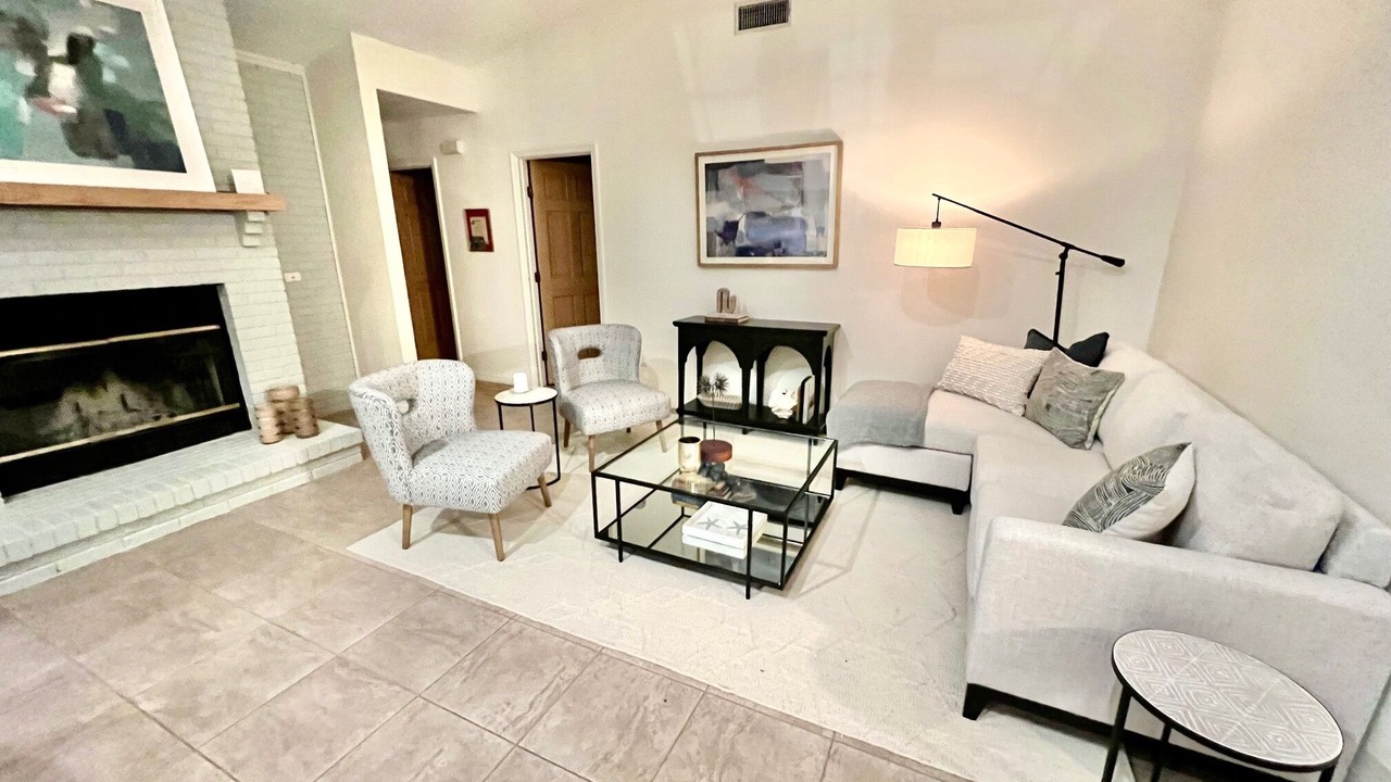 Photo of Livingroom in Samsula-Spruce Creek