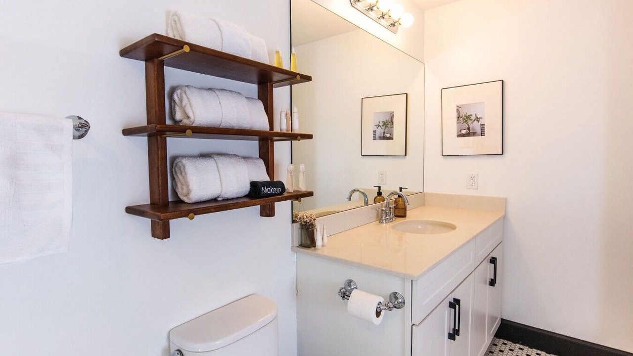 Photo of Bathroom in East Town