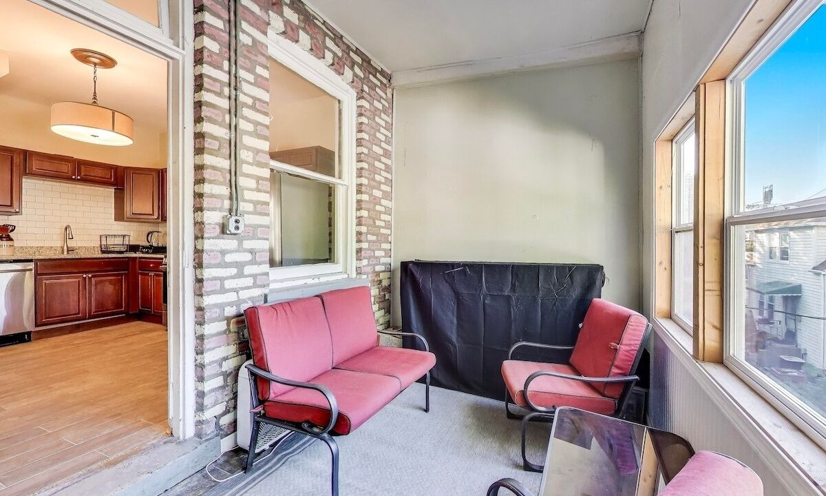 Photo of Livingroom in Edgewater