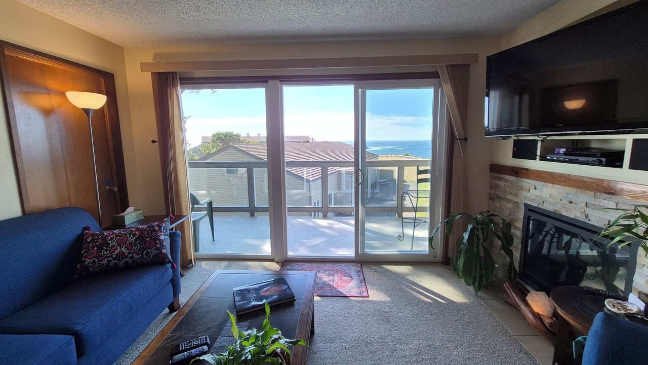 Photo of Livingroom in Otter Rock
