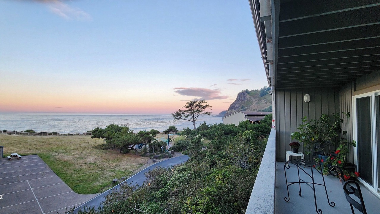 Photo of Patio Balcony in Otter Rock