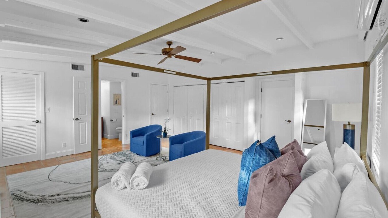 Photo of Bedroom in Garden Isles