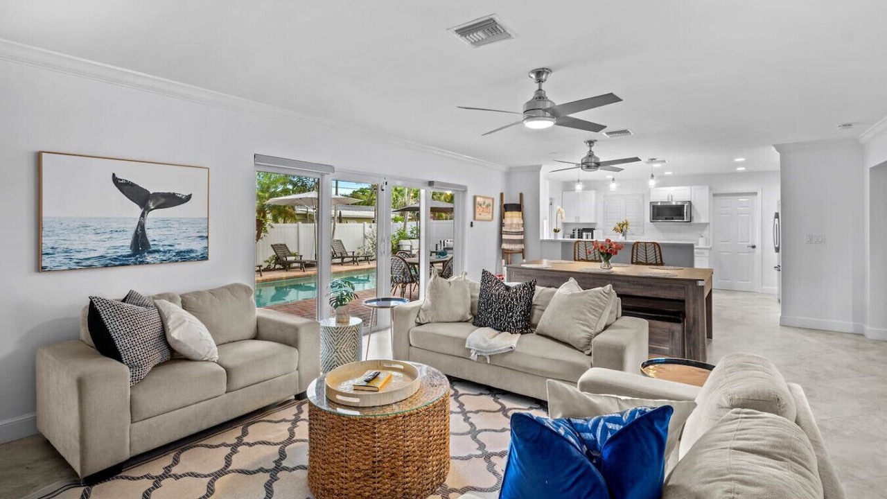 Photo of Livingroom in Garden Isles
