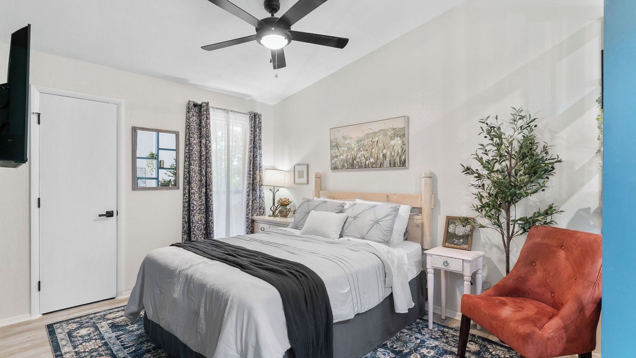 Photo of Bedroom in Kimberling City