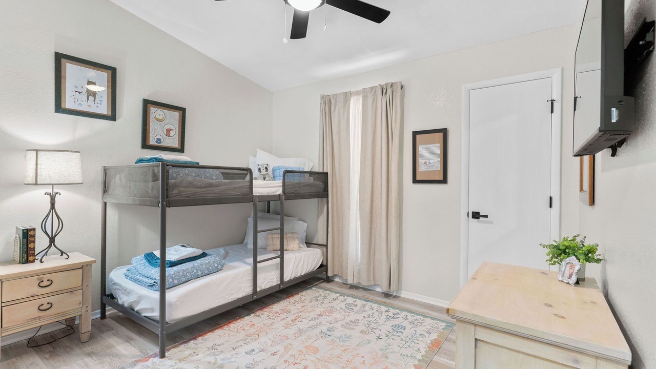 Photo of Bedroom in Kimberling City