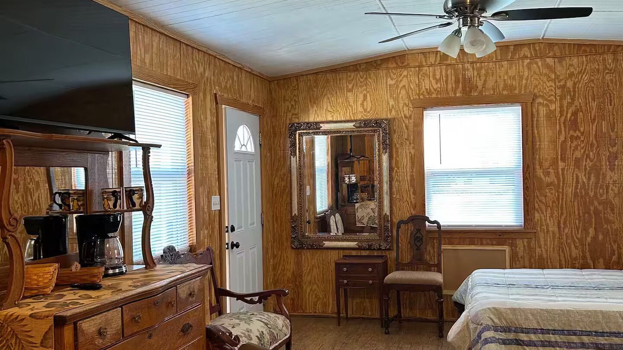 Photo of Bedroom in Strawn