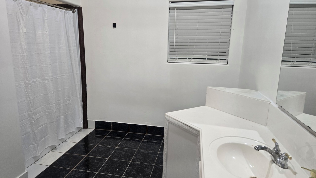 Photo of Bathroom in OST - South Union