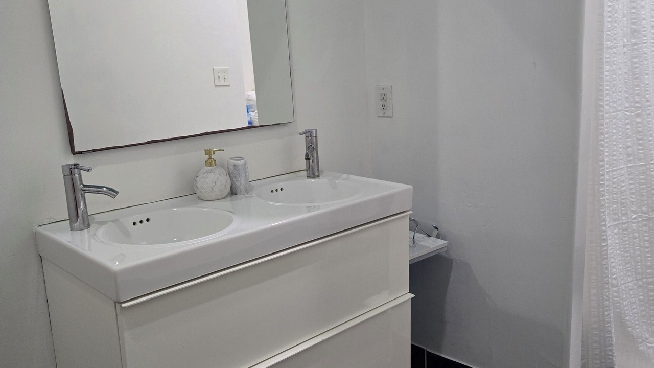 Photo of Bathroom in OST - South Union