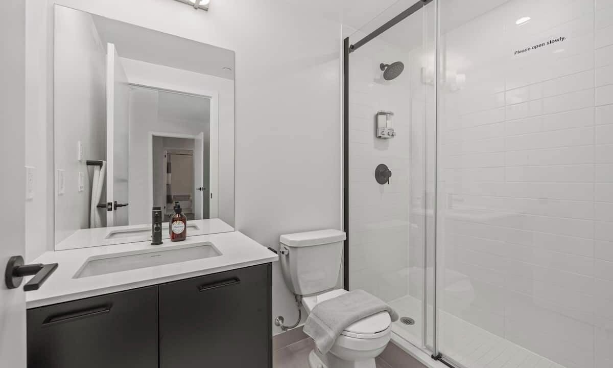Photo of Bathroom in Harwood