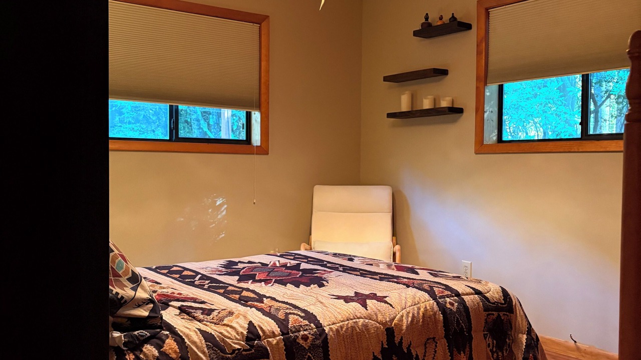 Photo of Bedroom in Indian Rock Springs