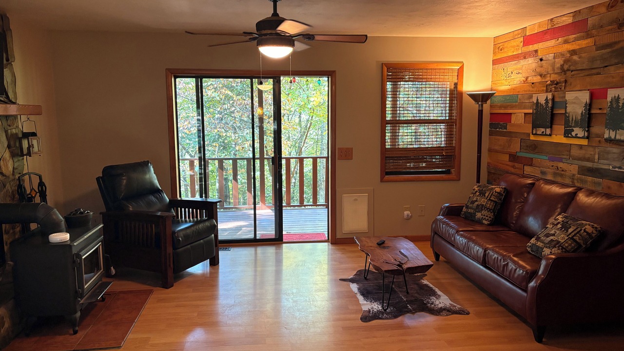 Photo of Livingroom in Indian Rock Springs