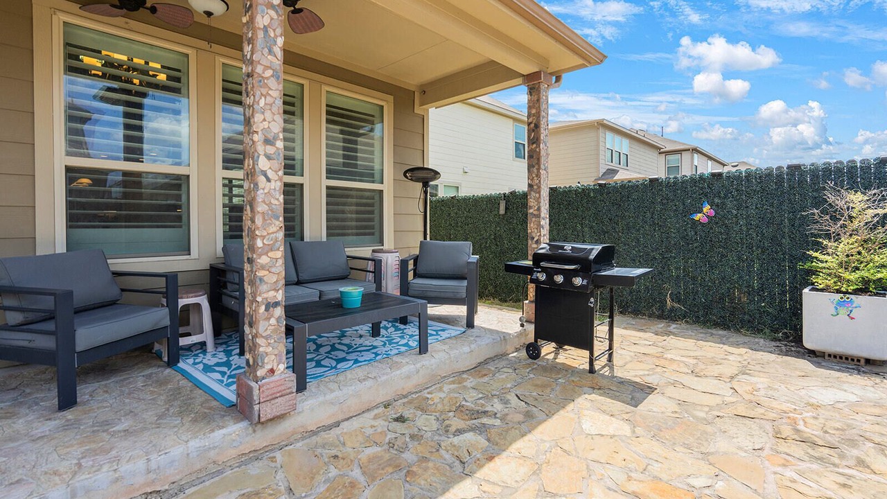 Photo of Patio Balcony in McNeil