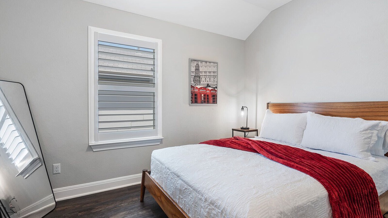 Photo of Bedroom in McNeil
