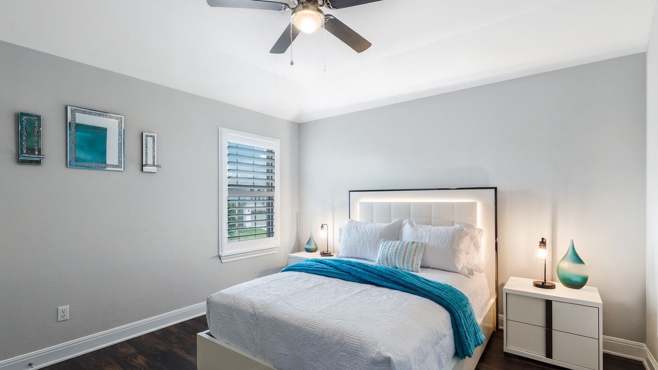 Photo of Bedroom in McNeil