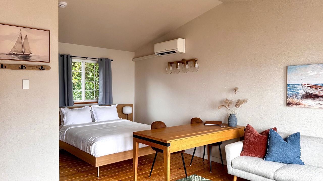 Photo of Bedroom in Yachats