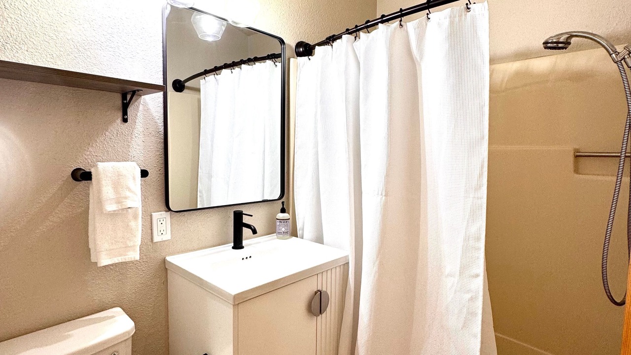 Photo of Bathroom in Yachats