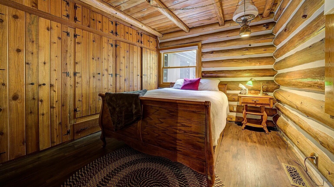 Photo of Bedroom in Mayfield