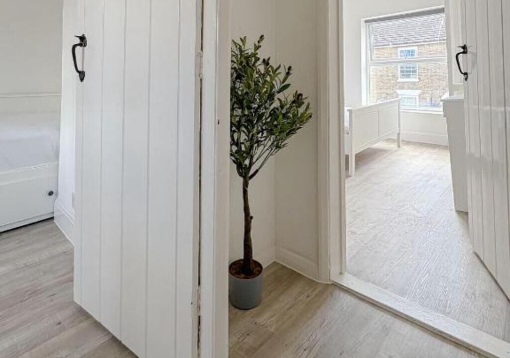 Photo of Others in Earlham