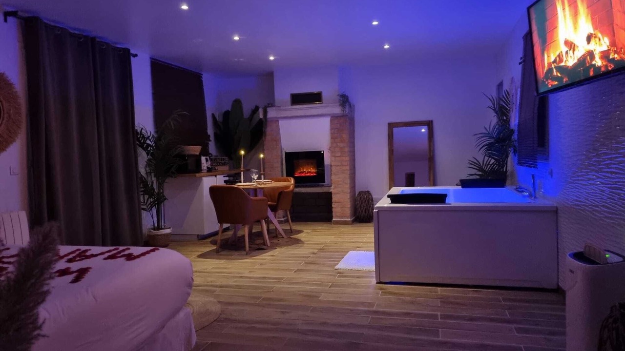 Photo of Bedroom in Saint-Prix