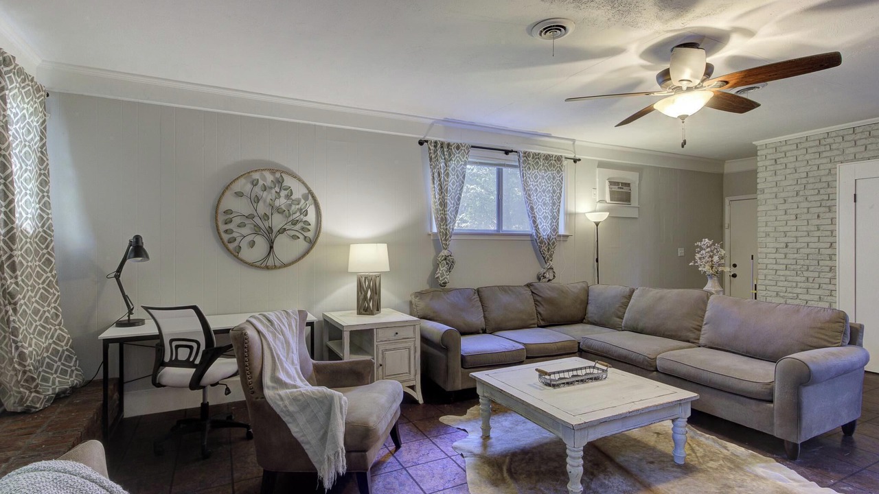 Photo of Bedroom in Crosstown