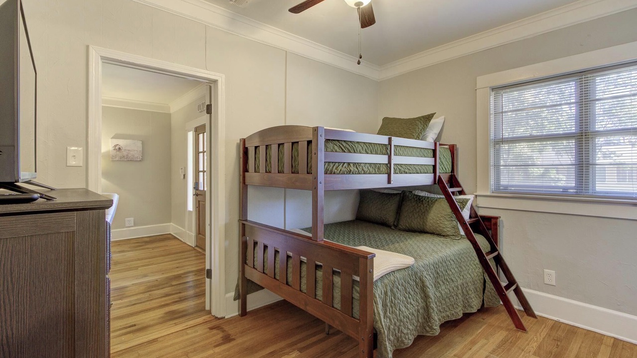 Photo of Bathroom in Crosstown