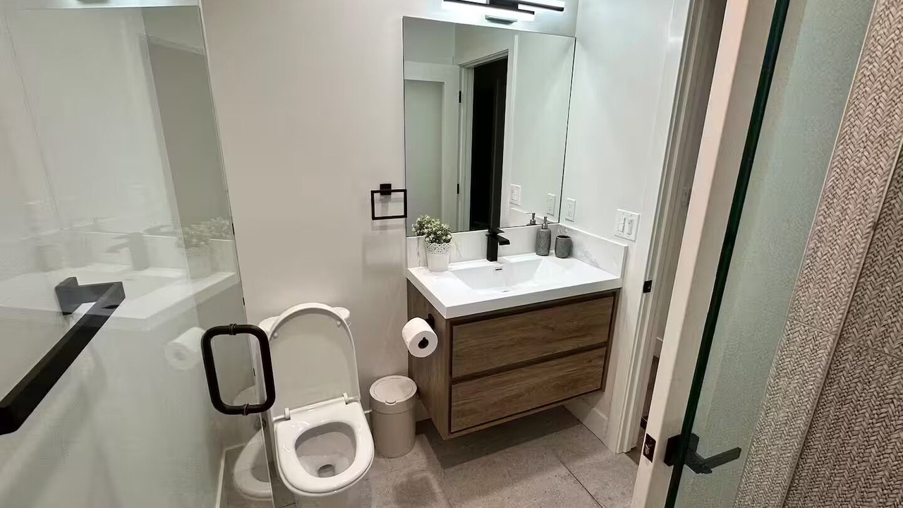 Photo of Bathroom in Burbank