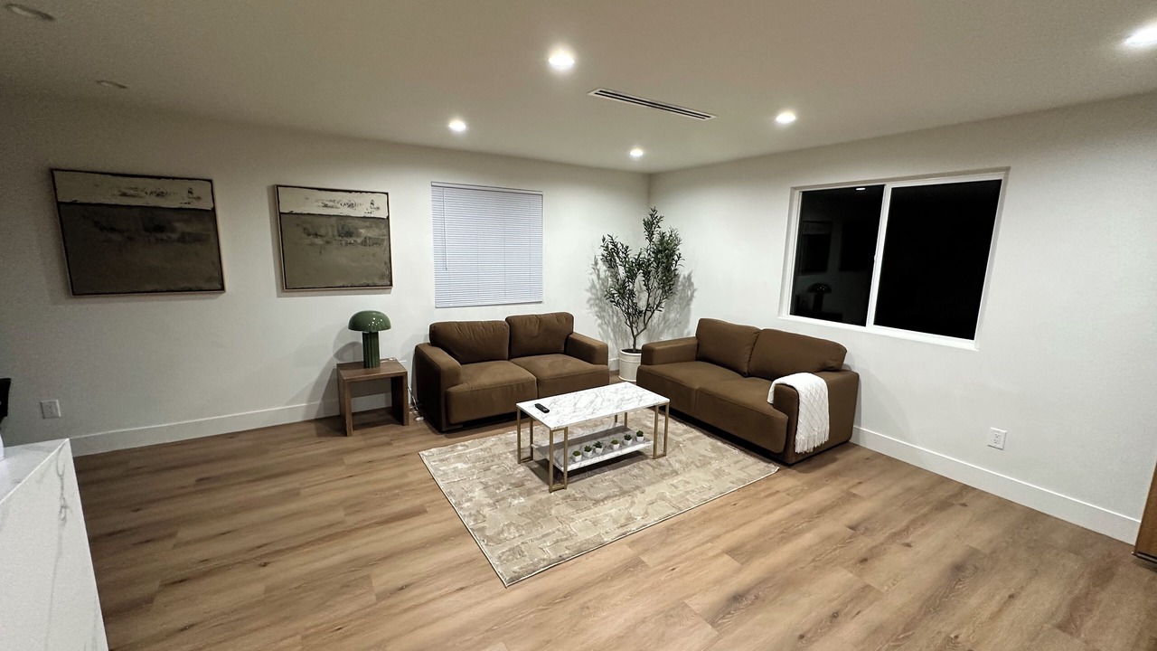 Photo of Livingroom in Burbank