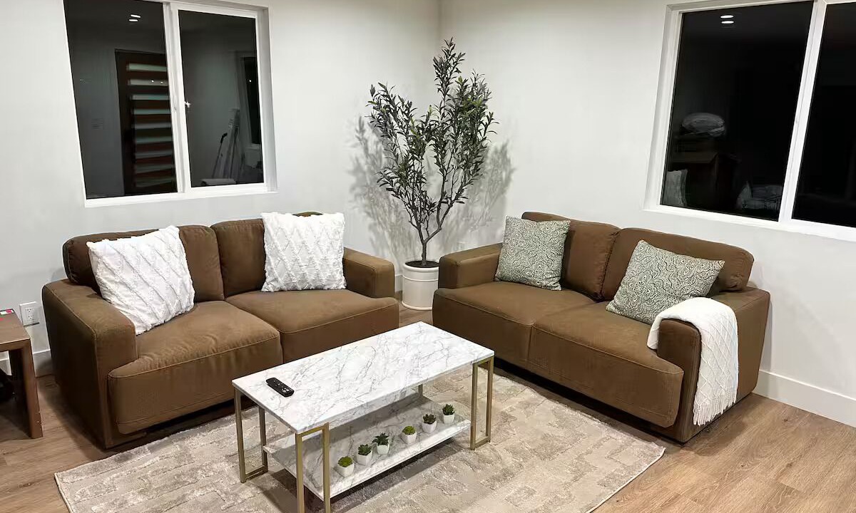 Photo of Livingroom in Burbank