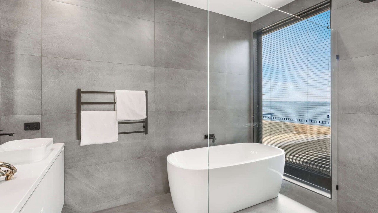 Photo of Bathroom in Yarrawonga