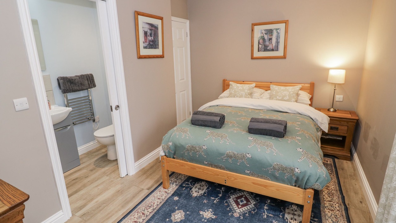 Photo of Bedroom in Black Bourton