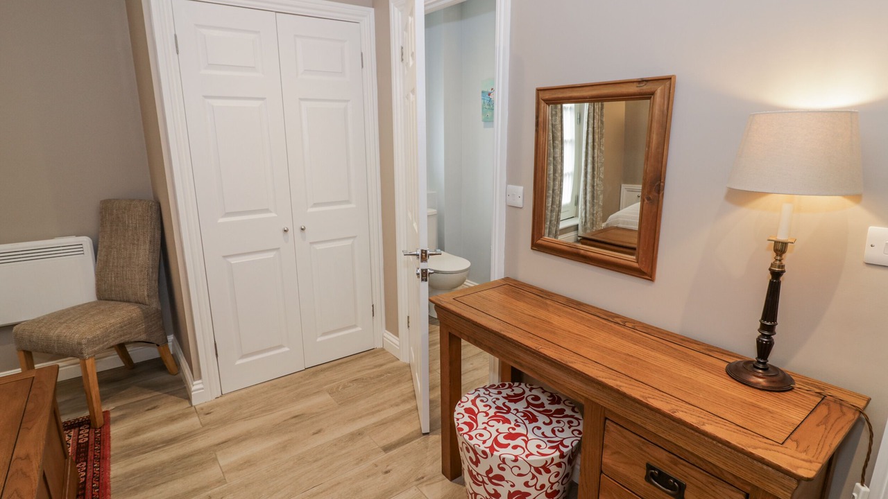 Photo of Others in Black Bourton