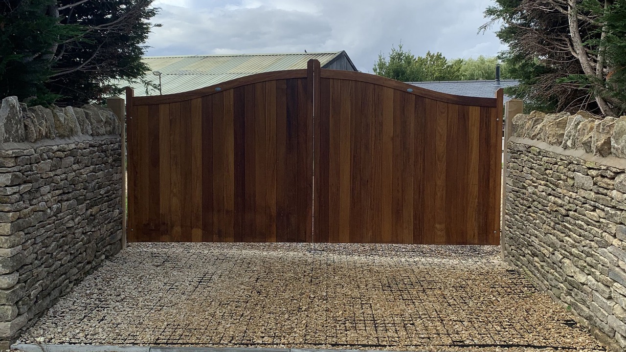 Photo of Outdoor in Black Bourton