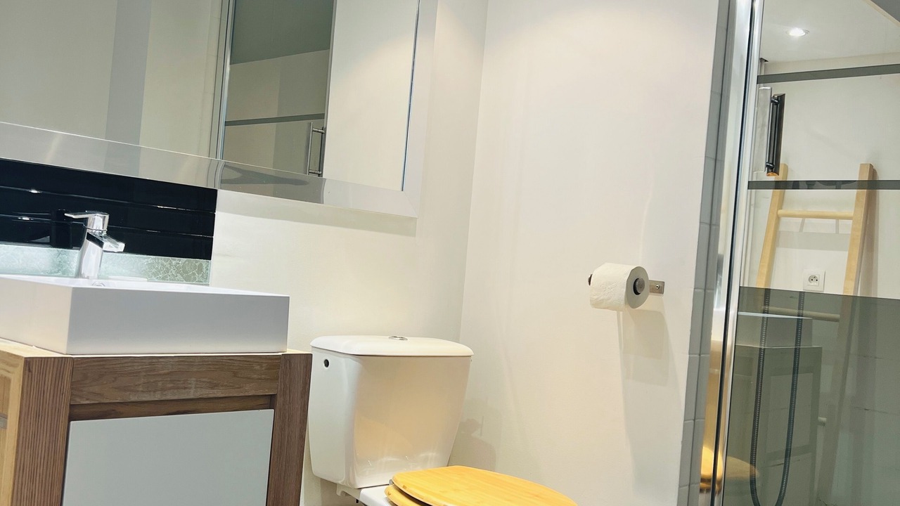 Photo of Bathroom in Saint-Helier